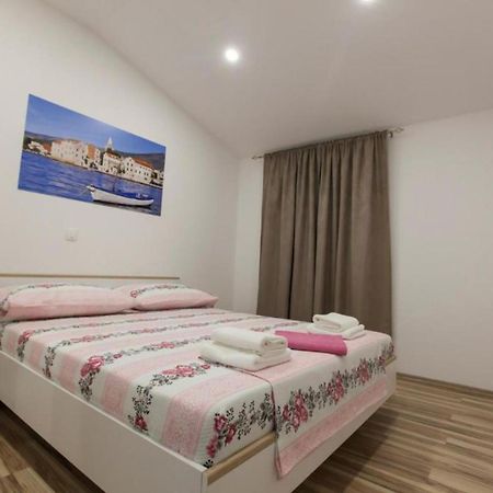 Apartment Dalmatia Kaštela Eksteriør bilde