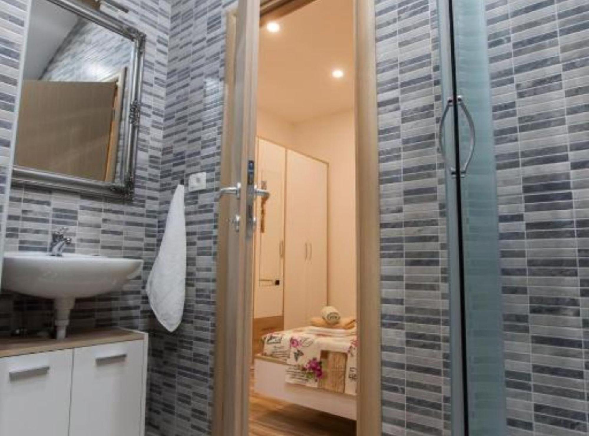 Apartment Dalmatia Kaštela Eksteriør bilde