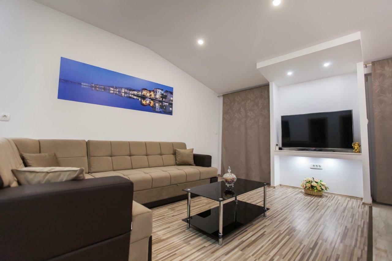 Apartment Dalmatia Kaštela Eksteriør bilde