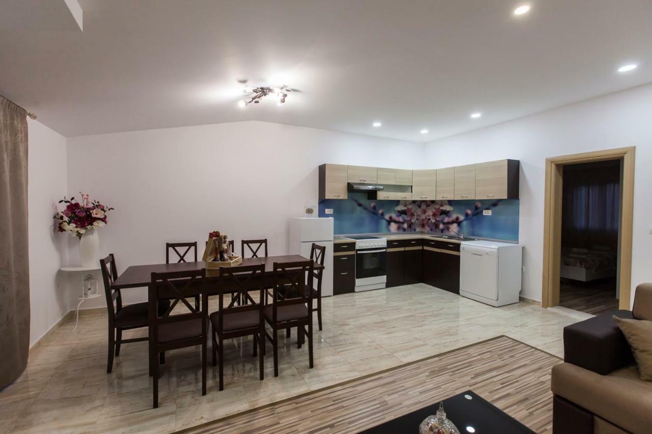 Apartment Dalmatia Kaštela Eksteriør bilde