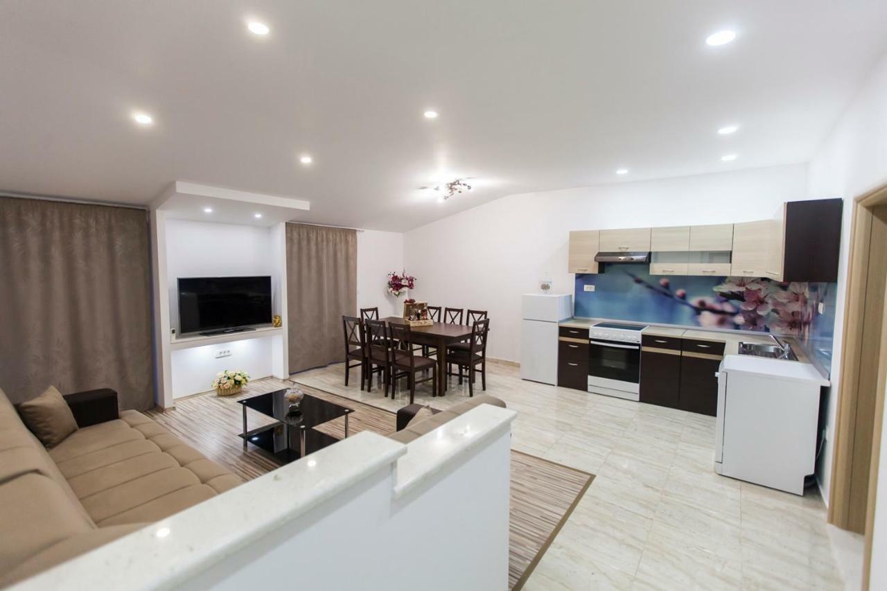 Apartment Dalmatia Kaštela Eksteriør bilde